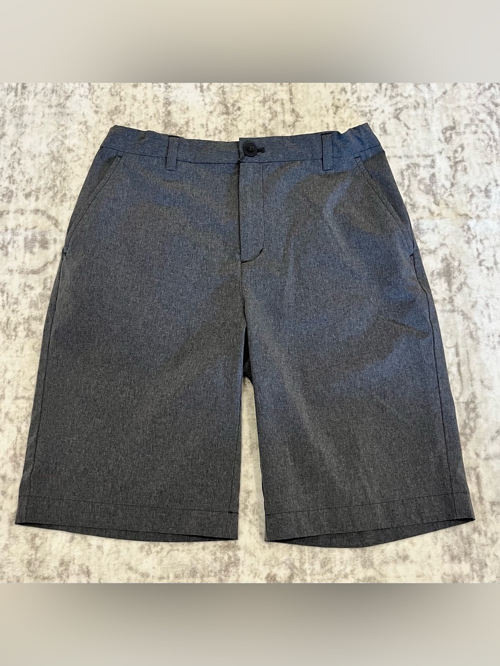 Vineyard Vines Boys 18 Performance Shorts Gray VGUC